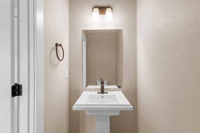 11-web-or-mls-3944 SW Badger, Redmond (1