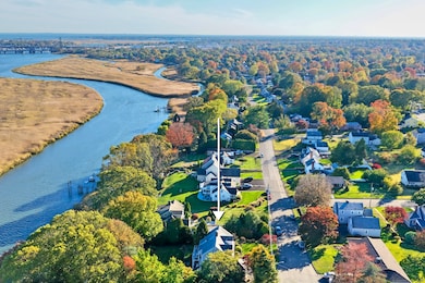 576 Bridgeview Place, Stratford, CT 06614 - photo 4