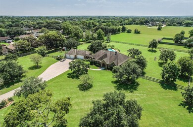 3255 Owen St, Alvin, TX 77511 - photo 3