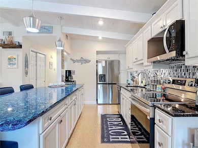 657 S Pine St, New Smyrna Beach, FL 32169 - photo 6