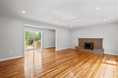 26 Rowena St, Worcester, MA 01606 - photo 7