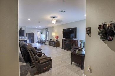 44992850-0F59-4105-A385-9FAFE7AD6AAE