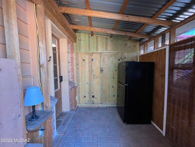 2215 E La Mirada St unit D, Tucson, AZ 85719 - photo 3