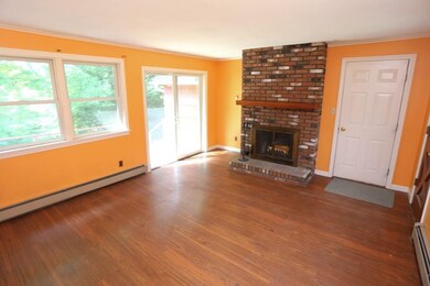 24 Leahey Ave, South Hadley, MA 01075 - photo 4