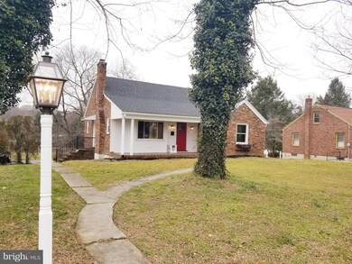 515 Maple St, Columbia, PA 17512 - photo 2