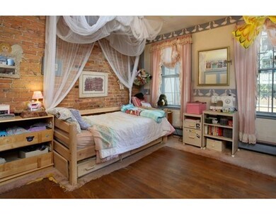 148 W Newton St, Boston, MA 02118 - photo 7