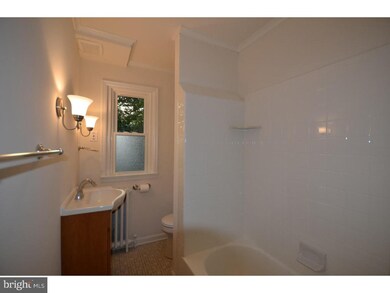 319 W Providence Rd, Aldan, PA 19018 - photo 7