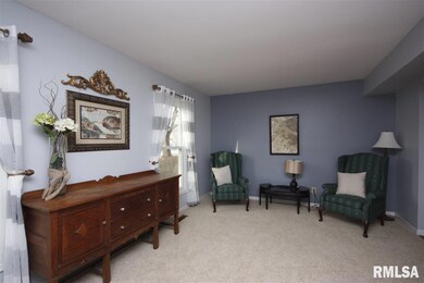 5908 W Ridgecrest Cir, Peoria, IL 61615 - photo 3