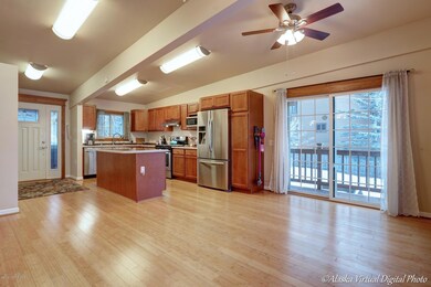 Dining/Kitchen