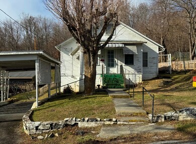 409 Maple Street