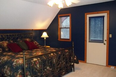 Bedroom 2 upper level with nook