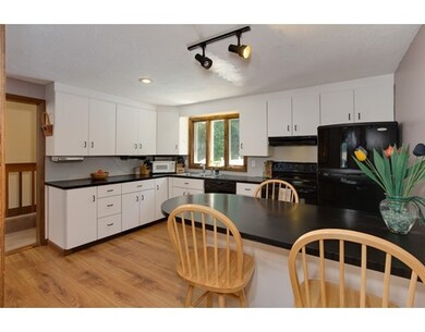 237 Charlton Rd, Spencer, MA 01562 - photo 4