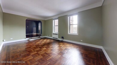 200 Hart Blvd unit 4D, Staten Island, NY 10301 - photo 4
