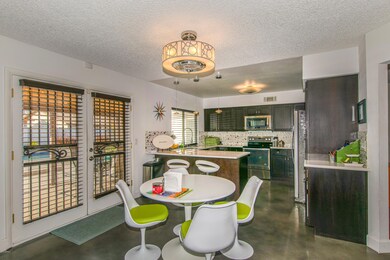 07 Kitchen