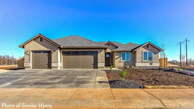 3663SamprasDrive_003l