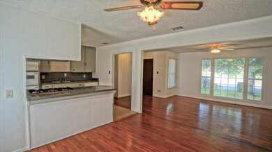 505 Harmon Rd, Hurst, TX 76053 - photo 3