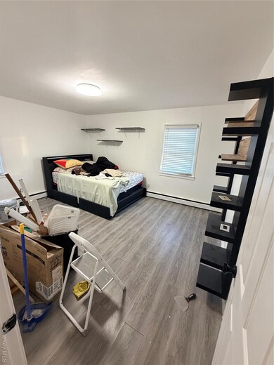 11 Argyle Terrace unit 2nd floor, Yonkers, NY 10701 - photo 6