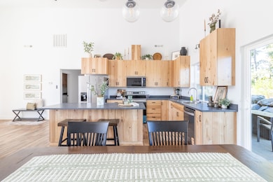 409 Selah Ln, Cave Junction, OR 97523 - photo 6