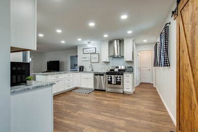 202 Fredonia Rd, Manchester, TN 37355 - photo 3