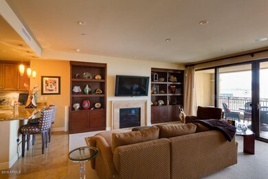 Family Room - 01