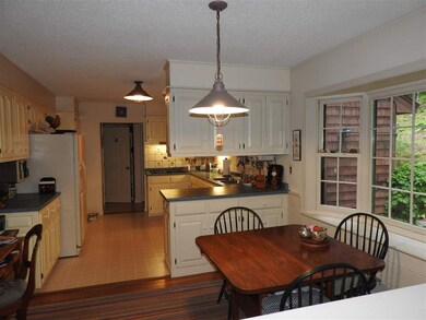 324 Dolly Rd, Contoocook, NH 03229 - photo 7