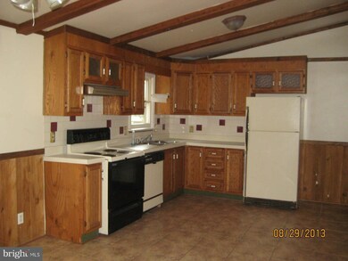 8295 Overlook Rd, Lusby, MD 20657 - photo 4