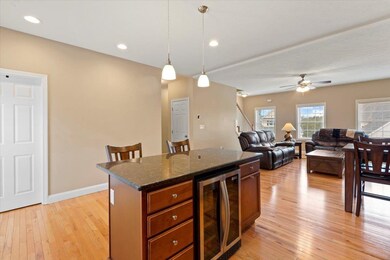 9 Hollow Ridge Dr, Nashua, NH 03062 - photo 5