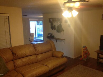 4 Living Room