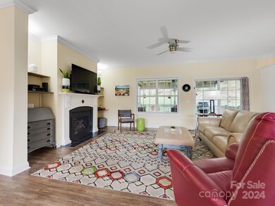 39 Edgewood Rd S, Asheville, NC 28803 - photo 4