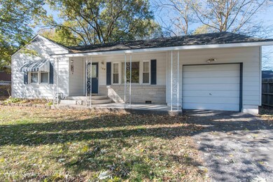 103 Market, Nixa, MO--2