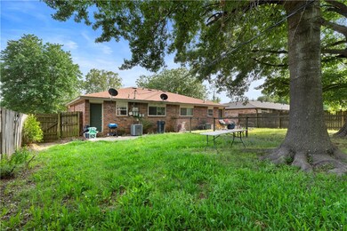 1025 Hendrix St, Rogers, AR 72756 - photo 6