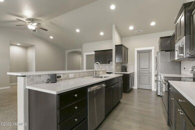 7-Kitchen Bar