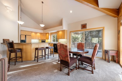 58008 Bunker Ln unit 24, Bend, OR 97707 - photo 5