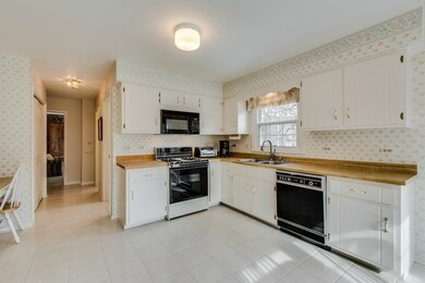 1952 Phaeton Ct, Naperville, IL 60565 - photo 7