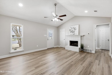 05-7061 Dunbarton Dr-5