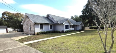 7300 Glidden Ln, Pensacola, FL 32526 - photo 2