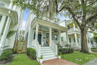 110 E 38th St, Savannah, GA 31401 - photo 3
