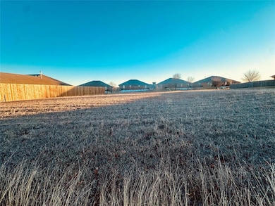 56 Mulberry St, Clinton, OK 73601 - photo 3