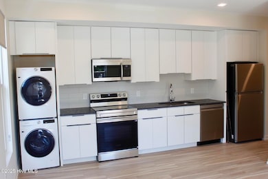 1124 Castle St unit A, Wilmington, NC 28401 - photo 5