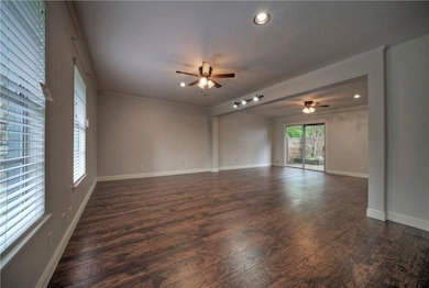 2105 Rabb Rd, Austin, TX 78704 - photo 4