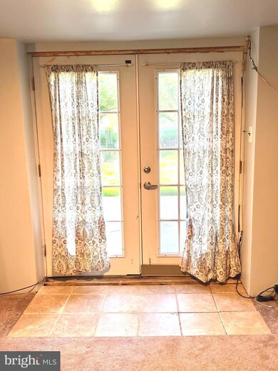 2828 Tolbut St, Philadelphia, PA 19136 - photo 5