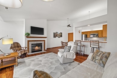 9322 W Loomis Rd unit 4, Franklin, WI 53132 - photo 6