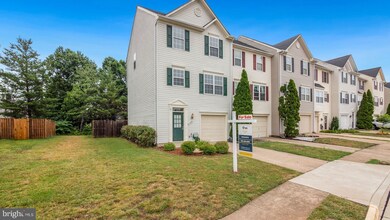 11094 Clovertree Ct, Manassas, VA 20109 - photo 2