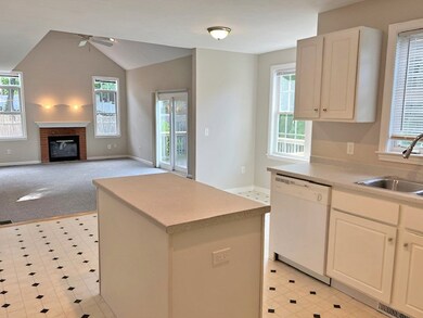 7 Reardon St, Worcester, MA 01606 - photo 5
