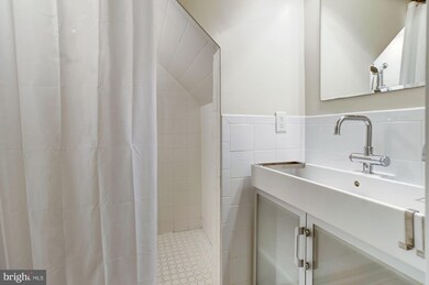 2133 Darcy Green Place, Silver Spring, MD 20910 - photo 6