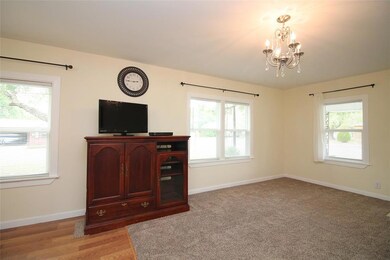 1127 Country Club Rd, Cleburne, TX 76033 - photo 5