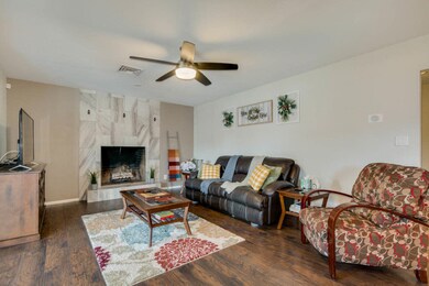 Listing_677453_Photo_3