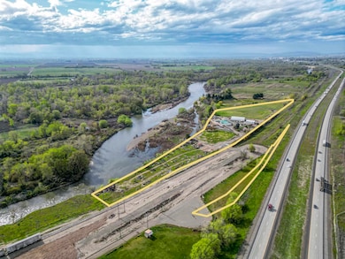 1202 W Hudson Rd, Granger, WA 98932 - photo 2