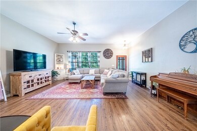 39 Clevelys Ln, Bella Vista, AR 72715 - photo 5