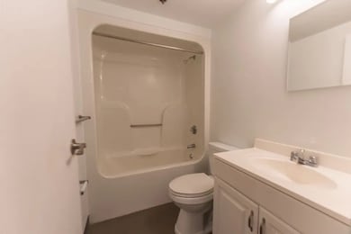 5 Pine St unit D, Boston, MA 02111 - photo 3